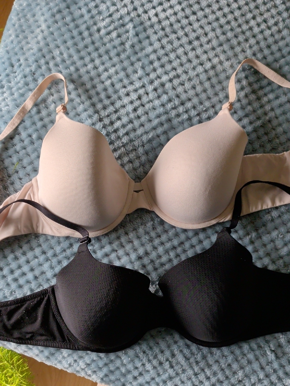 Warner's Pale Pink and Black Seamless T-Shirt Bras - Smooth Underwire Cups